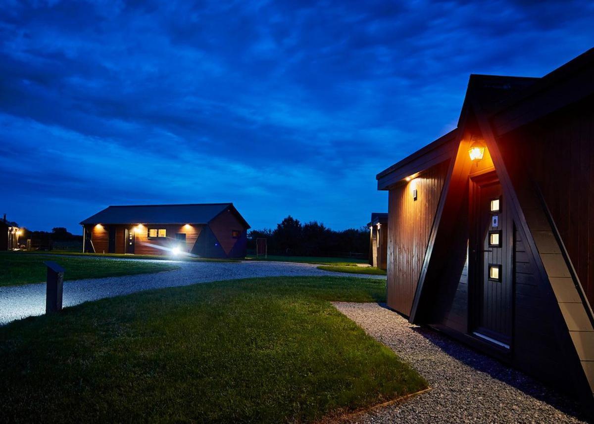North Star Sanctum Hotel Garton Exterior photo