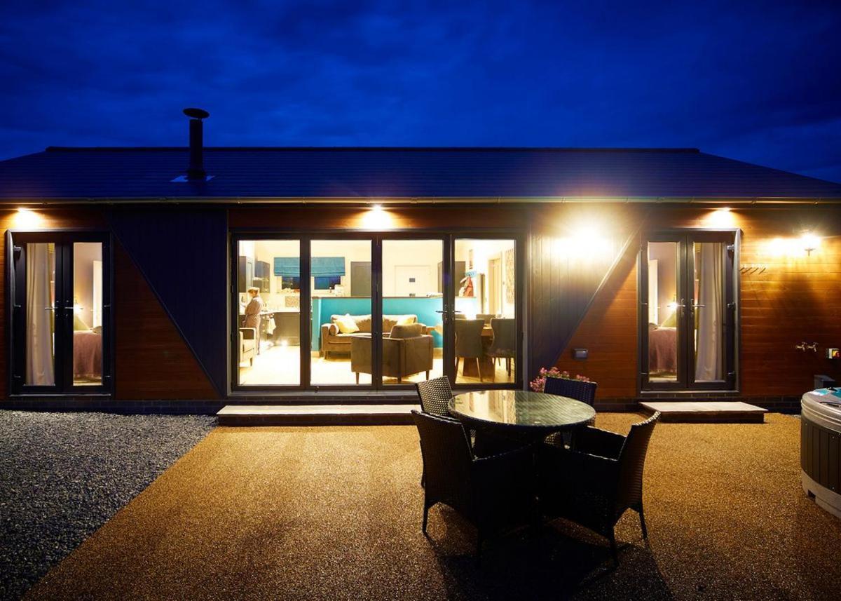 North Star Sanctum Hotel Garton Exterior photo
